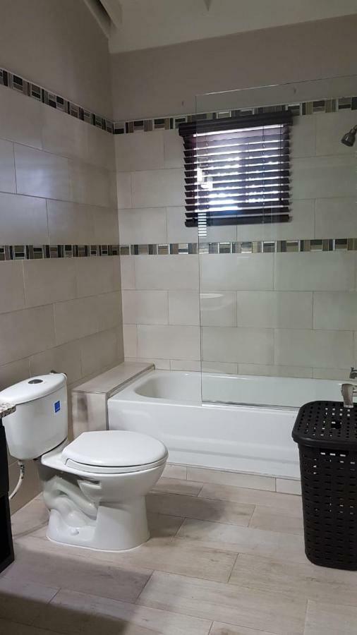 Christar Villas Hotel Kingston Esterno foto