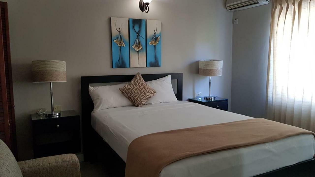 Christar Villas Hotel Kingston Esterno foto